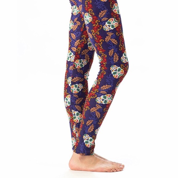 🎉SALE🎉 💀Sugar Skull Halloween Leggings!🎃 - Picture 3 of 3