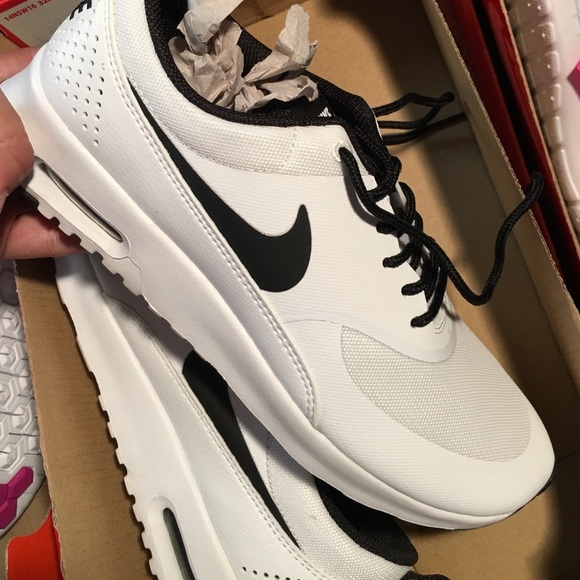 Nike air max Thea - Picture 3 of 4