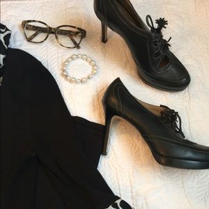 Talbots black leather ankle booties