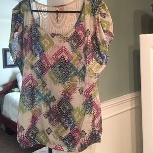 Adorable eyeshadow shirt