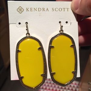 Kendra Scott Danielle Earring in Yellow