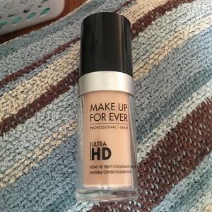 MUFE Ultra Hd Foundation in R260