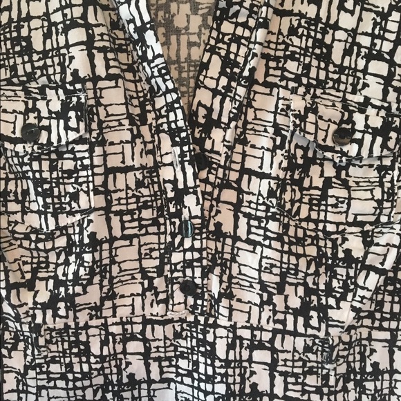 Button down top - Picture 2 of 2