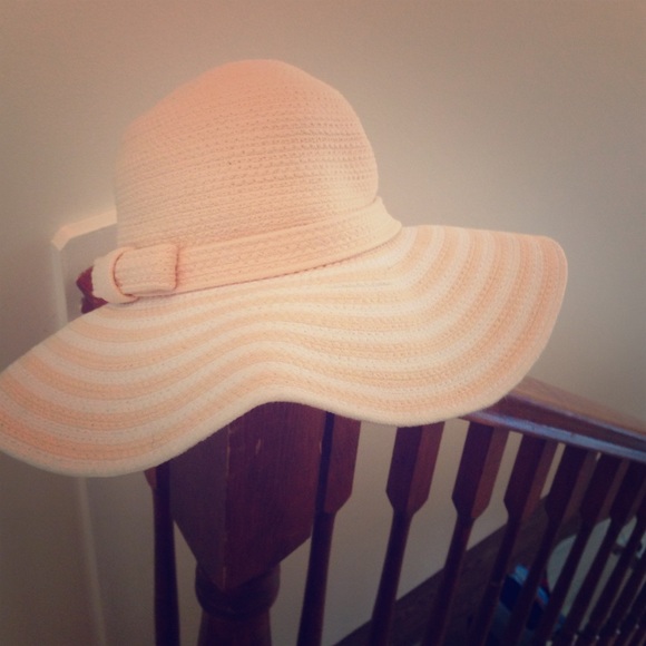 New Kate Spade Sun Hat