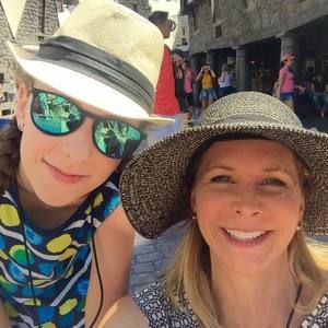 Meet your Posher, Laura