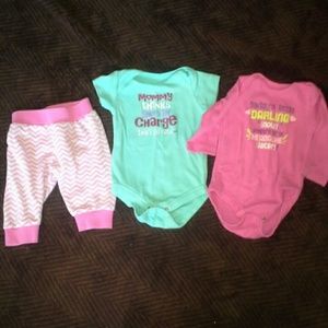 Donating soon Girls 0-3 month lot