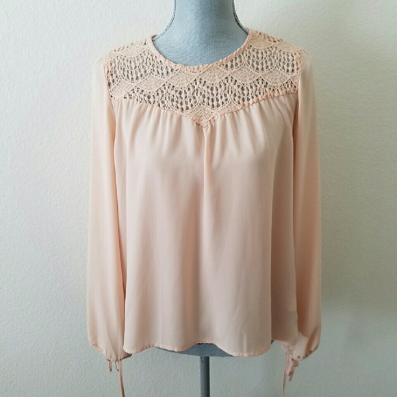 Forever 21 Tops - Forever 21 Crochet Paneled Top