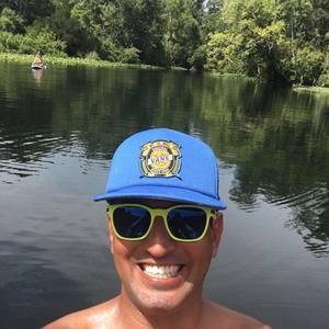 Meet your Posher, Luis