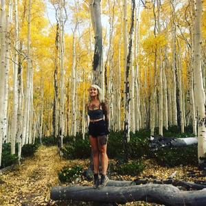 Meet your Posher, Alyssa