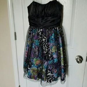 Blondie Nites Formal Dress