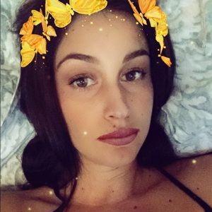 Meet your Posher, Justine