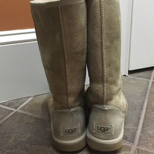 Tan Ugg Boots