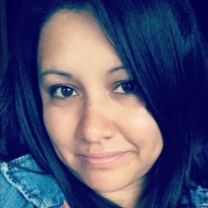 Meet your Posher, Aurora