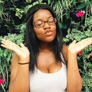 Meet your Posher, Jasmine