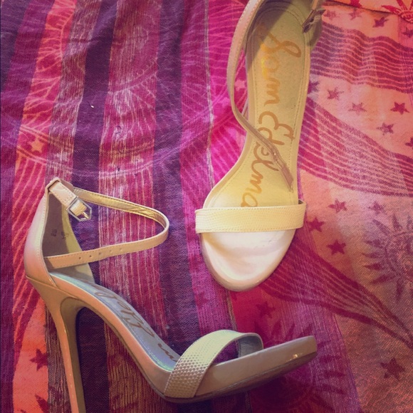 SAM EDELMAN BLUSH PINK HEELS