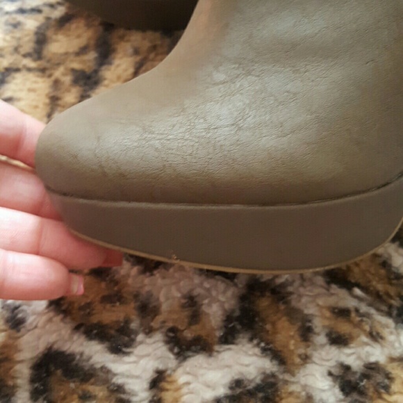 Platform boots - Picture 2 of 3