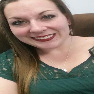 Meet your Posher, Kaitlyn