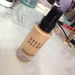 Barely used Bobbi Brown foundation. Warm Beige 3.5
