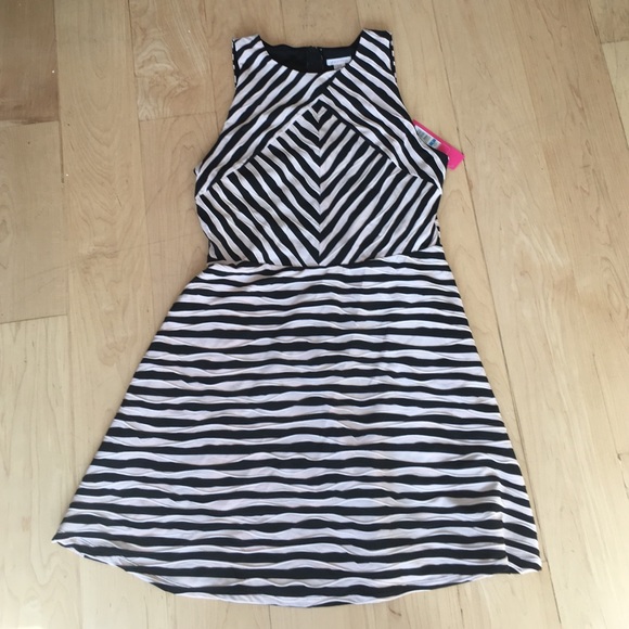 Stretchy fit and flare dress