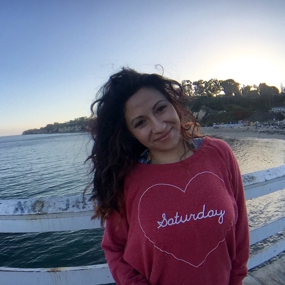 Meet your Posher, Alisa - Picture 4 of 4