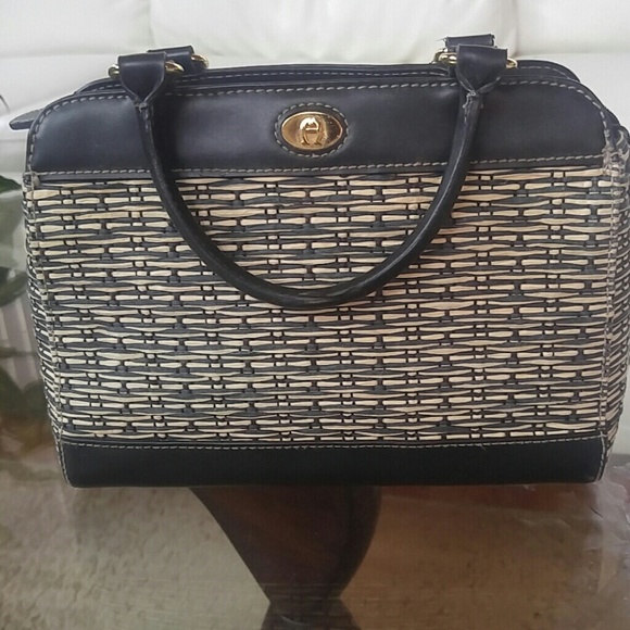 Aigner handbag - Picture 1 of 2