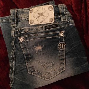Miss Me Jeans  bootcut style size 27
