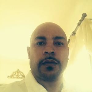 Meet your Posher, Troy