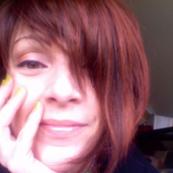 Meet your Posher, Emily-ione