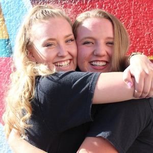 Meet your Posher, Cara