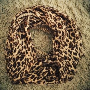 BP Leopard Circle Scarf