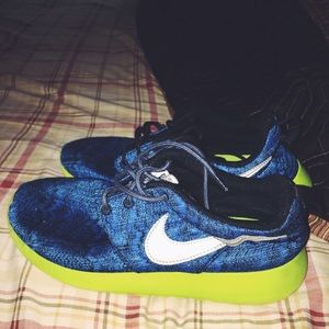 Nike Roshe run Limited edition