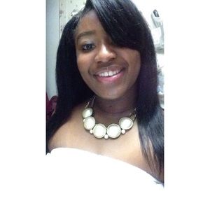 Meet your Posher, Ishirelle