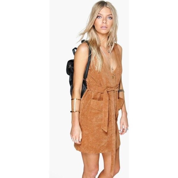 Boohoo Dresses & Skirts - ✌🏽️Corduroy Wrap Dress ✌🏽️ Boohoo Dresses & Skirts - ✌🏽️Corduroy Wrap Dress ✌🏽️