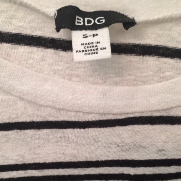 BDG URBAN OUTFITTER STRIPED CROP TOP - Picture 2 of 2