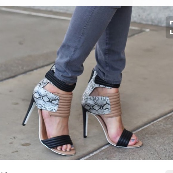 Beautiful heels - Picture 4 of 4