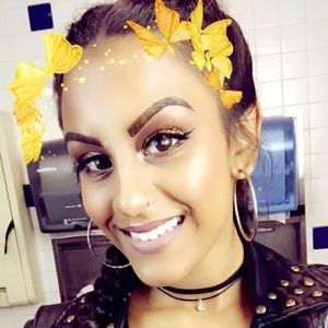 Meet your Posher, Maliha