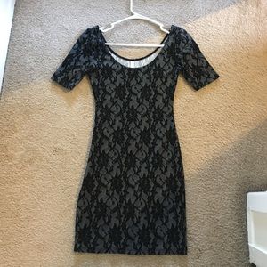 Worn once: Xs xhilaration dress fits like a glove