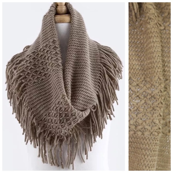 Accessories - 🍂 Soft Knit Fringe Beige Taupe Infinity Scarf B93