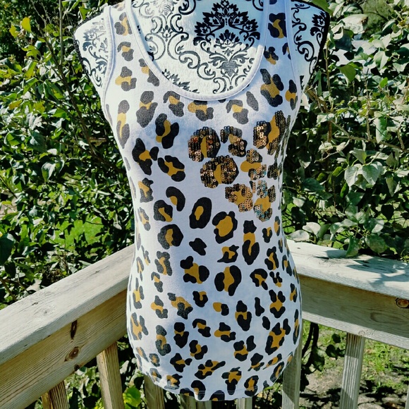💖Cheetah bling racerback size medium