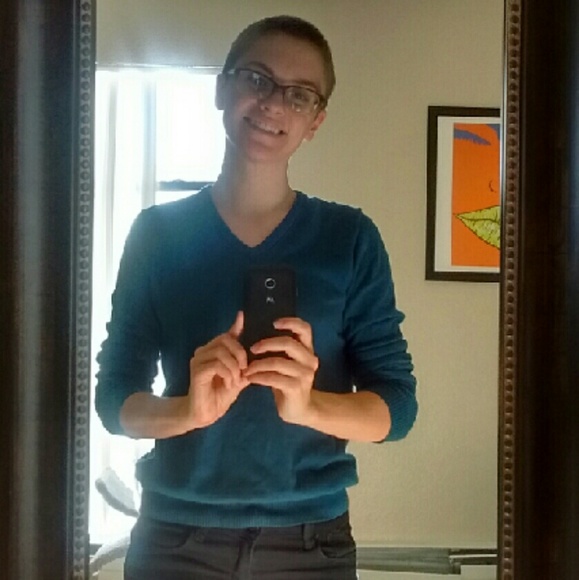 Meet your Posher, Jacquelyn - Picture 2 of 3