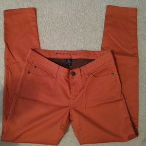 celebrity.pink jeans