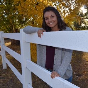 Meet your Posher, Hailey