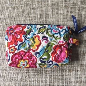 Small Vera Bradley make up bag