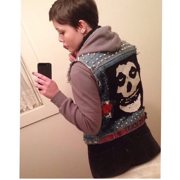 Meet your Posher, Leah - Picture 2 of 2