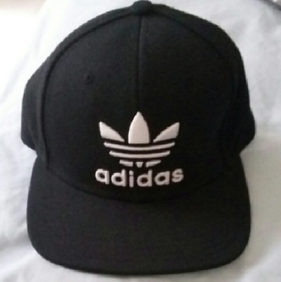Adidas original logo snapback