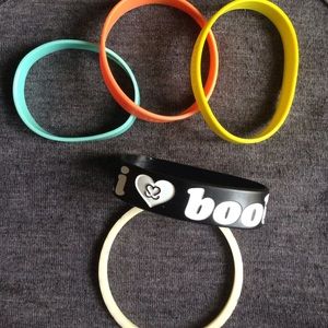 Elastic multi colored rubber band bracelets