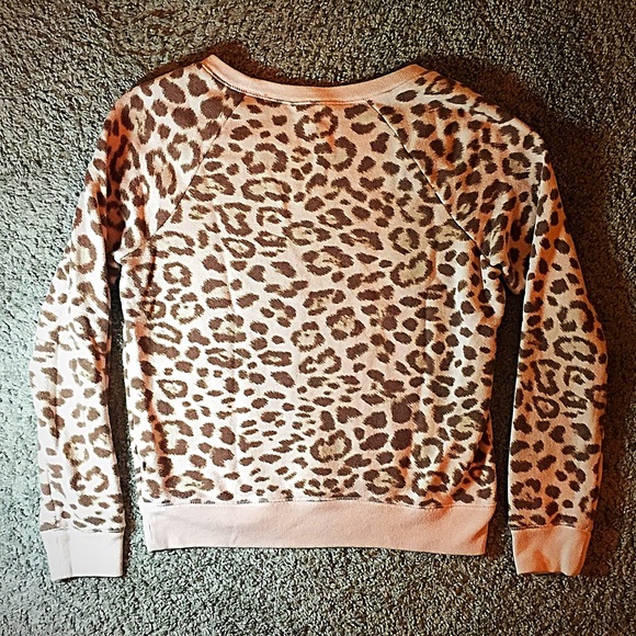 VS Angels cheetah pattern sweatshirt size XS - Picture 2 of 4