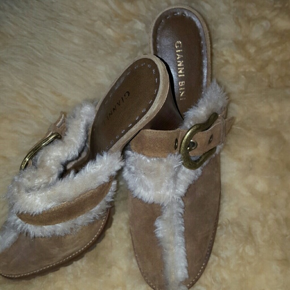 Gianni Bini Brown Suede Mules