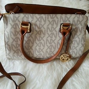 Women's purse
