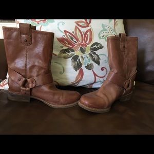 Gianni Bini boots.